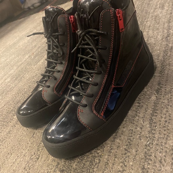 Giuseppe Zanotti Kris Sneakers Men size 8 US Women size 9.5 US Black, red lining - Picture 3 of 7